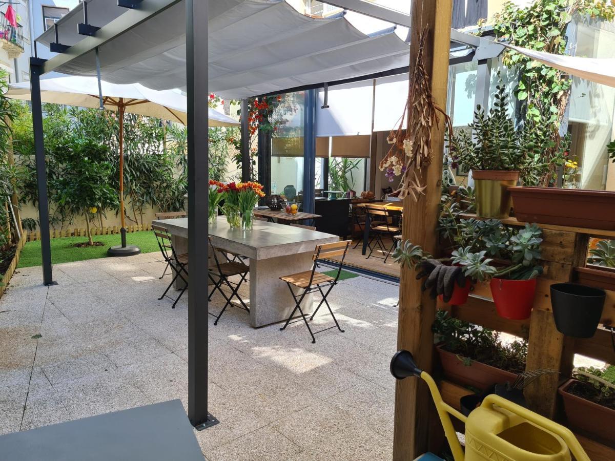 Alto De Santo Amaro Terrace * Lisbon